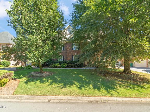 4th image of 9024 Faulkner Ln