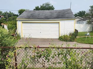 681 Clara Ave, Pontiac, MI 48340