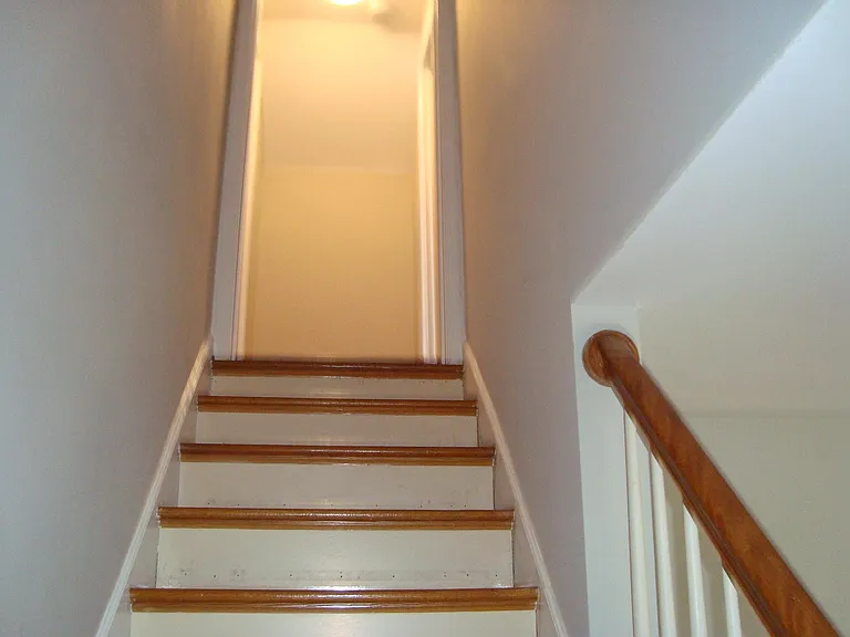555 Bob O Link Dr — Photo 3