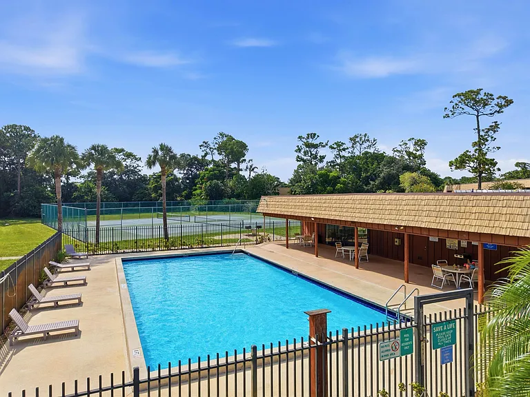 4535 Oak Terrace Dr — Photo 33