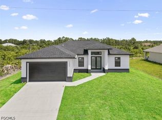 532 Lone Star Ln, Lehigh Acres, FL 33974