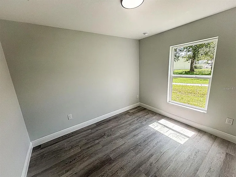 1725 Crystal Grove Dr #1727 — Photo 6