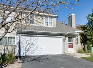 486 Mission Hills Way E, Chanhassen, MN 55317
