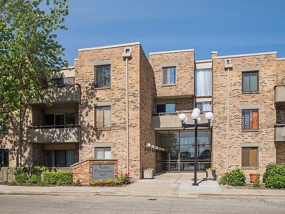 3rd image of 1926 Prairie Sq APT 319B