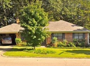 1219 Beanland Dr, Oxford, MS 38655