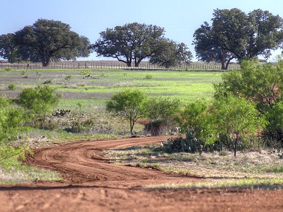 2nd image of 6 County Road 104
