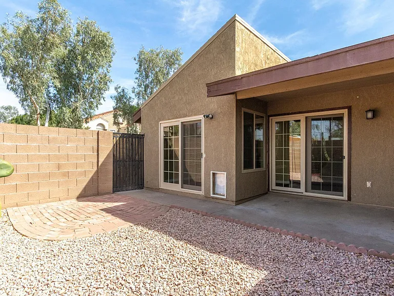 918 S Melody Ln — Photo 12