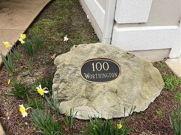 3rd image of 100 Worthington Drive
