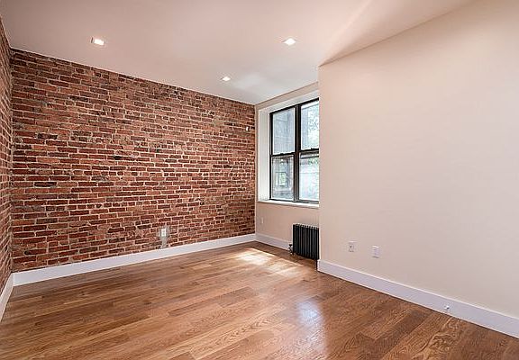 5th image of 941 Washington Ave #695