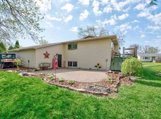 122 E Broadway St, Arnolds Park, IA 51331