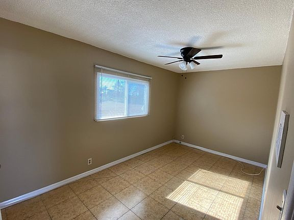 3rd image of 7948 Comstock Ave