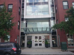 21 Wormwood St UNIT 204, Boston, MA 02210