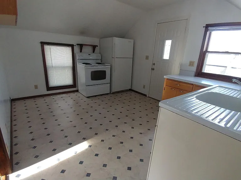 603 Brisbin St #2 — Photo 13