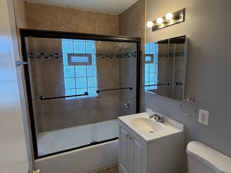 14505 Minerva Ave — Photo 2