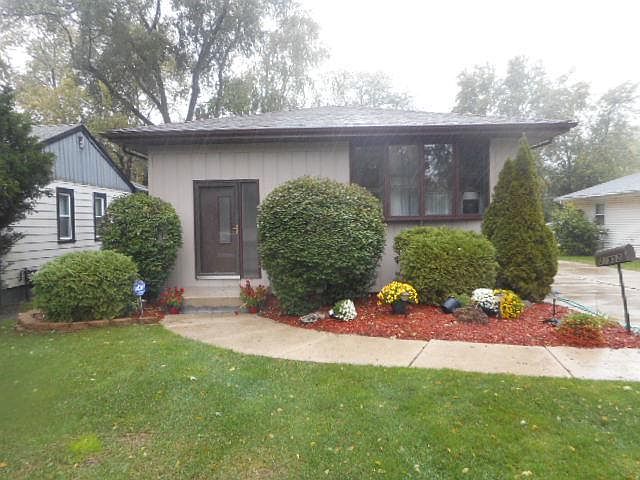 1st image of 21952 Millard Ave