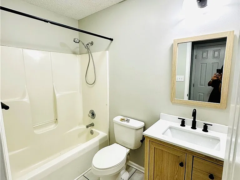 6338 Rhemish Dr — Photo 4