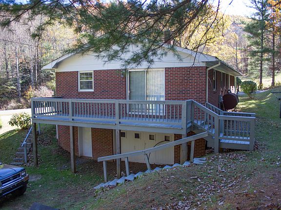 5th image of 300 E. Mill Creek Rd.