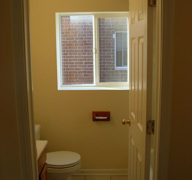 Ceramic Tile bath with Jacuzzi