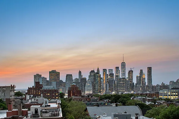 Sold by Compass | media 7