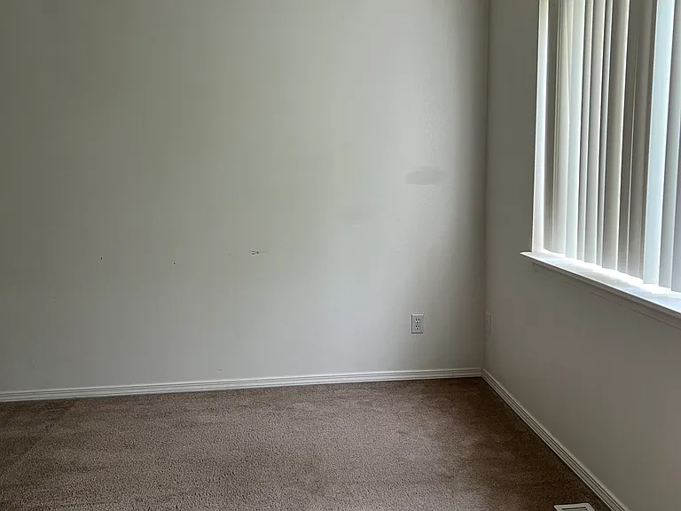 1505-1519 W Hyacinth Ln — Photo 18