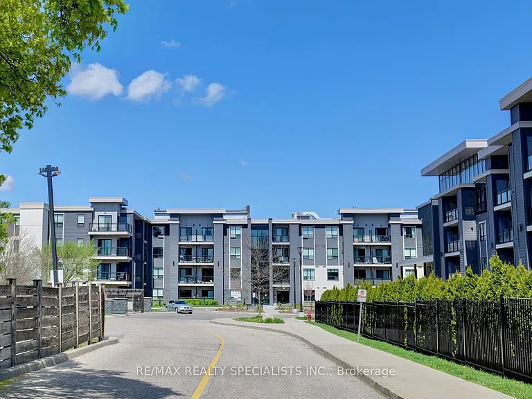 3170 Erin Mills Pkwy #122 — Photo 2