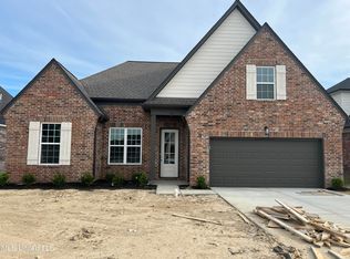 9115 Lakeside Cir S, Walls, MS 38680