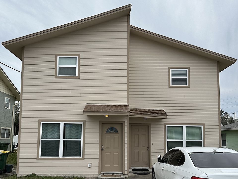 1st image of 820 11th Ave S