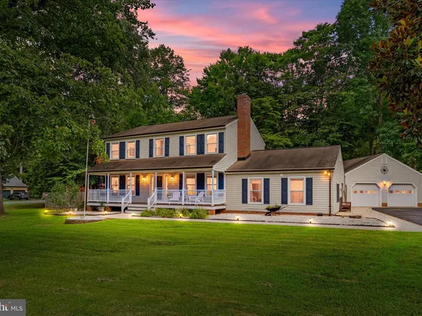 1211 Richmond Dr, Stafford, VA 22554