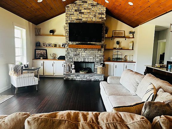 3rd image of 501 Guy Watkins Rd