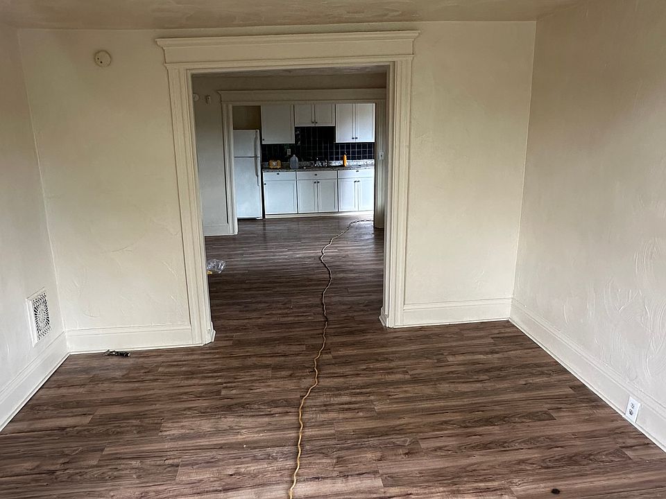 1st image of 521 Jefferson Ave #3