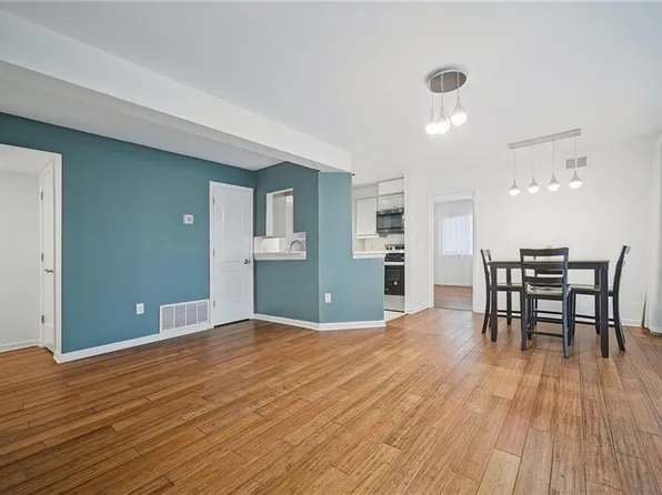 1028 Autumn Woods Ln APT 103, Virginia Beach, VA 23454