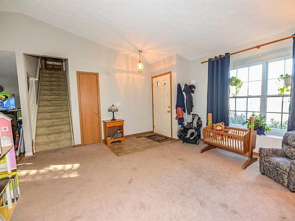 3rd image of 359 Antietam Blvd
