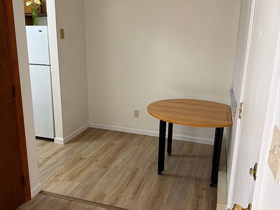 3rd image of 80 Ryder Ct #3