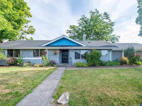 185 NE Cambridge Cir, Corvallis, OR 97330