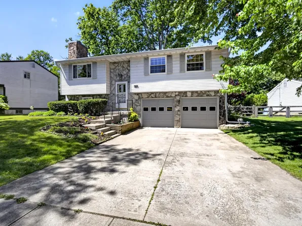 4613 Brookview Dr, Batavia, OH 45103
