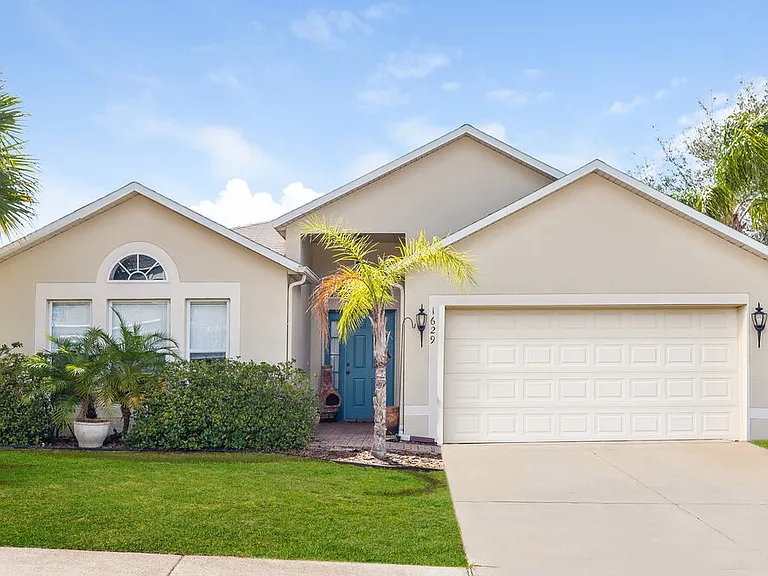1623 Muir Cir — Photo 1