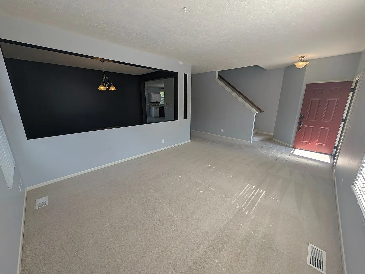 Lovely 4-bed/3.5-bath in Two Springs with Quiet Back Yard. — Photo 4