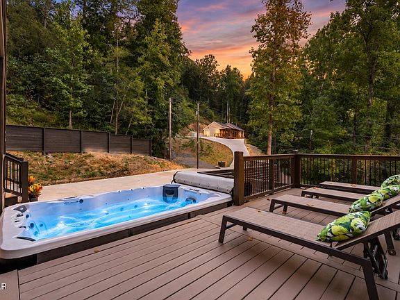 5th image of 752 Loop Rd Lot 2