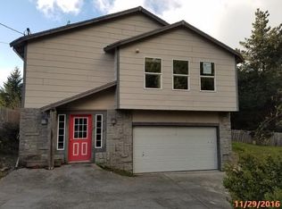 46 Cove Ct, Whitethorn, CA 95589