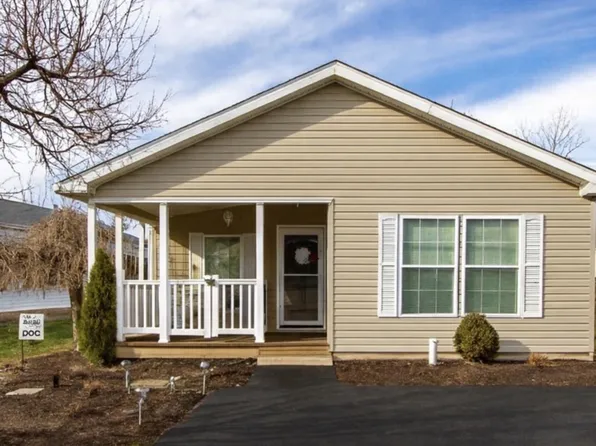 303 Carver Ln, Royersford, PA 19468