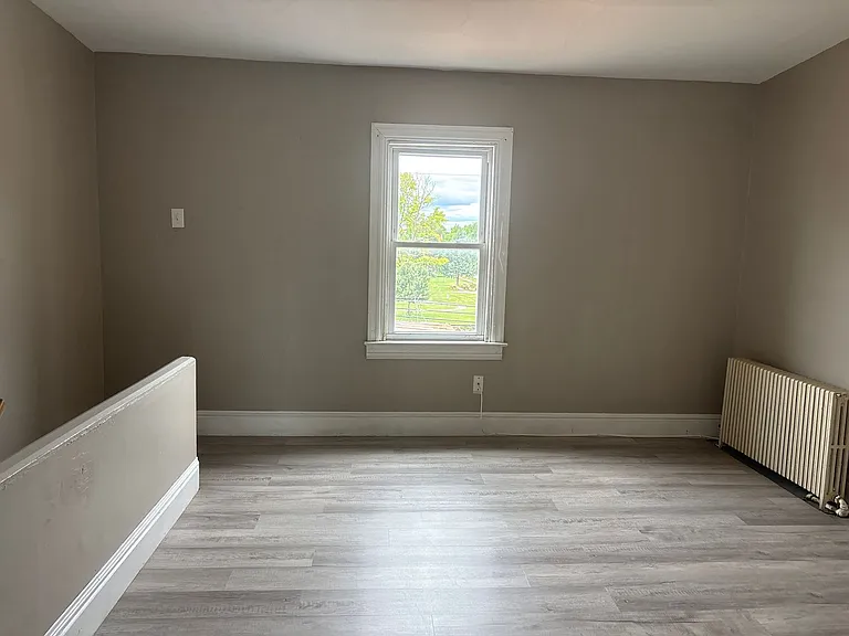 853 E Philadelphia St — Photo 15