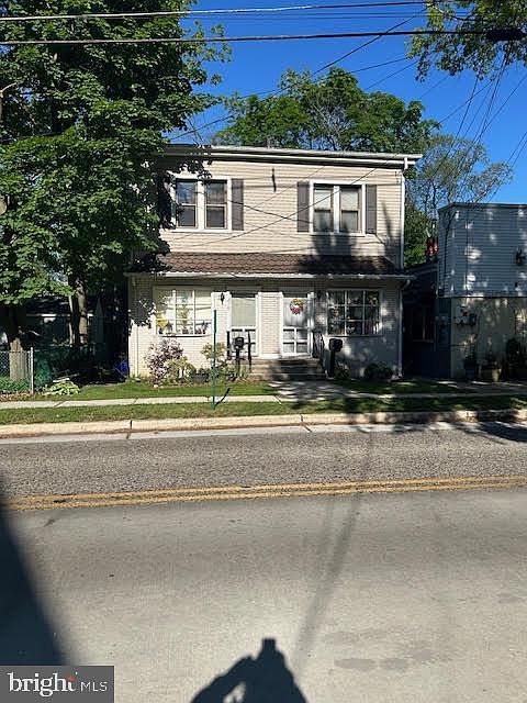 1st image of 210 N Centre St