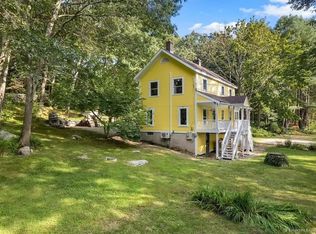 50 Quaker Farm Rd, Groton, CT 06355