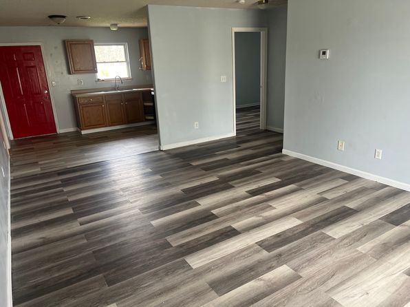 736 E Main St #736