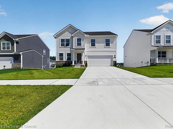 3rd image of 8404 Capstone Dr