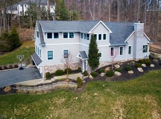 17 Old Orchard Rd, Morristown, NJ 07960