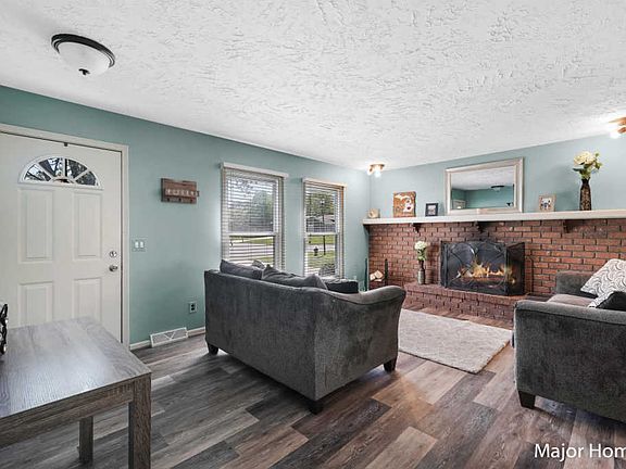 5th image of 1097 Swather Dr SE