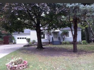 377 Eli Rd, Little Canada, MN 55117