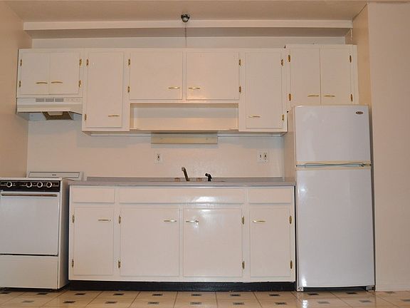 2nd image of 154 Park Ave APT 9