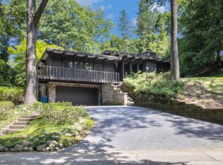 1917 Benjamin Ave, Kalamazoo, MI 49008